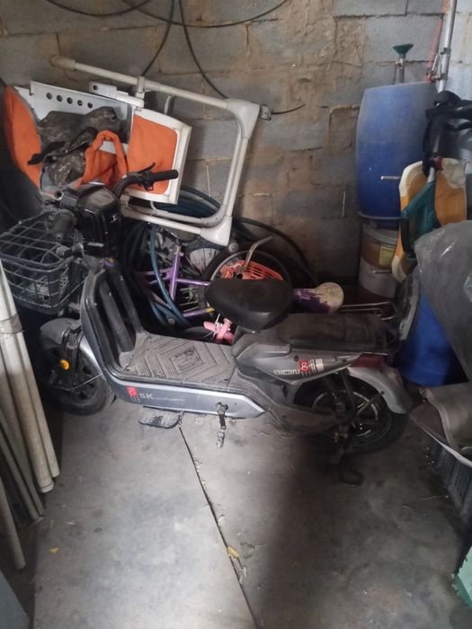 Скутер электрическии