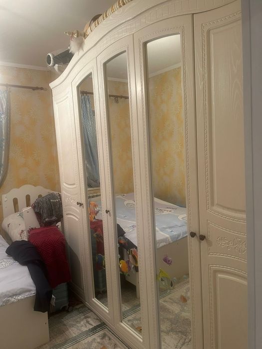 Спальный гарнитур сатылады