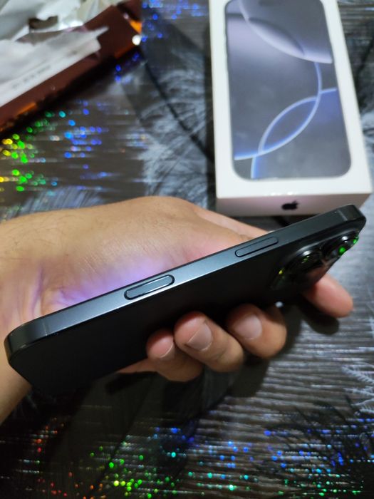 Iphone 16 pro Edial