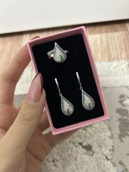 Продам серебренный набор