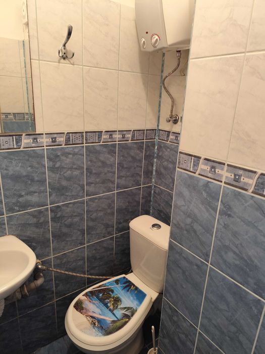 Продава се Тристаен апартамент в Пловдив, Кършияка - 80 кв.м за 4 €/кв.м - Снимка #19