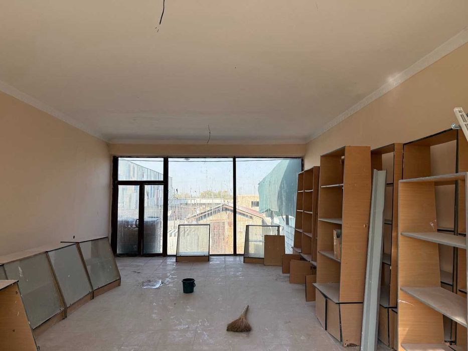 СРОЧНО! Қурилиш бозорида тайёр дўкон сотилади (Чукур бозор)