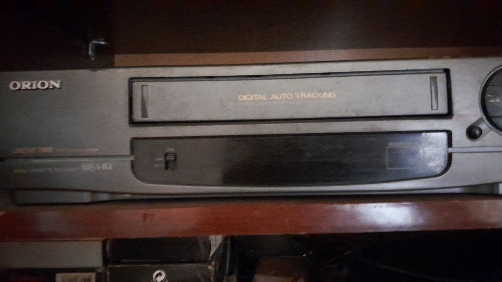 Продам  Видиомагнитофон