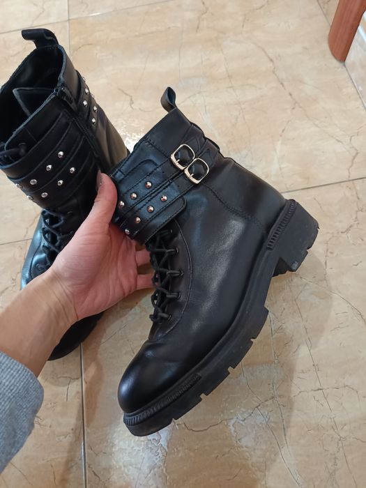 Дамски боти от естествена кожа