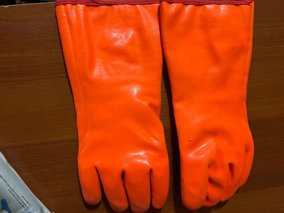 Продам  перчатки