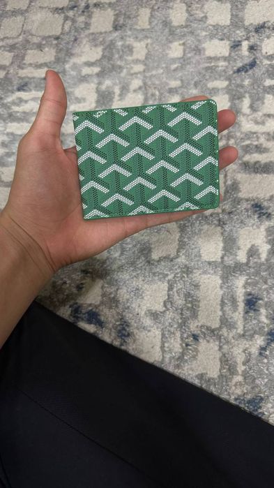 картахолдер Goyard