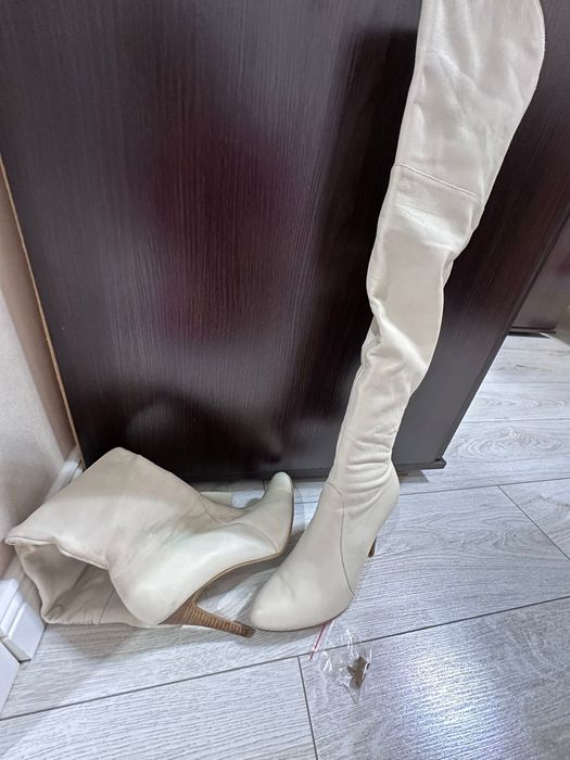 Продам женские сапоги