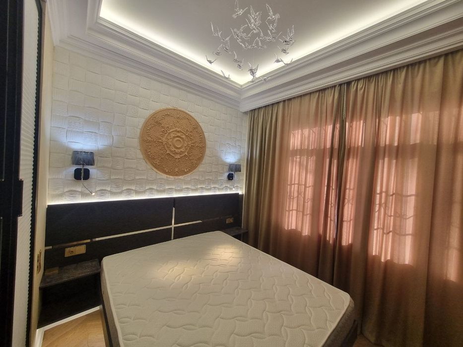 Аренда!Евро 2ух комнатная квартира в центре! Навои 9 школа