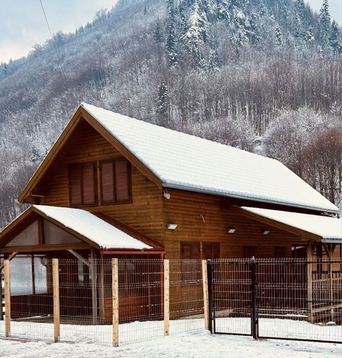 Cabana de inchiriat pentru 12 persoane Valea muresului Rastolita