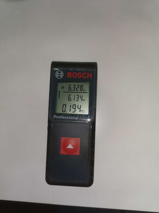 Telemetru Bosch GLM30