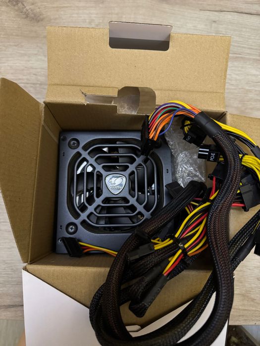Блок питания Cougar STX700 (700W)