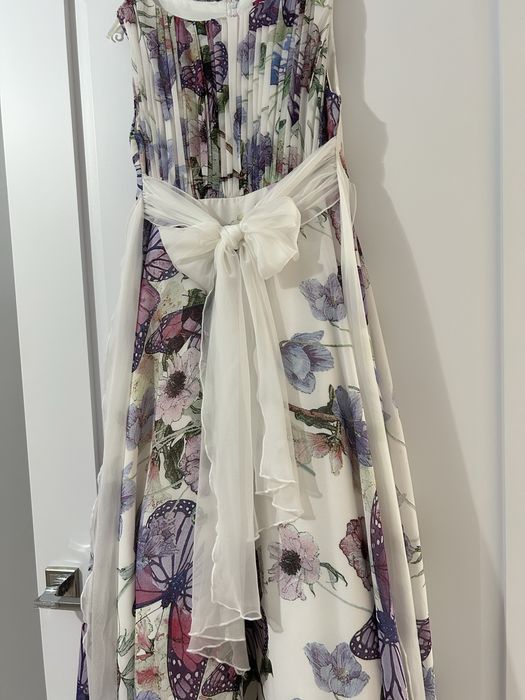 Платье нарядное для девочки 11-12 лет