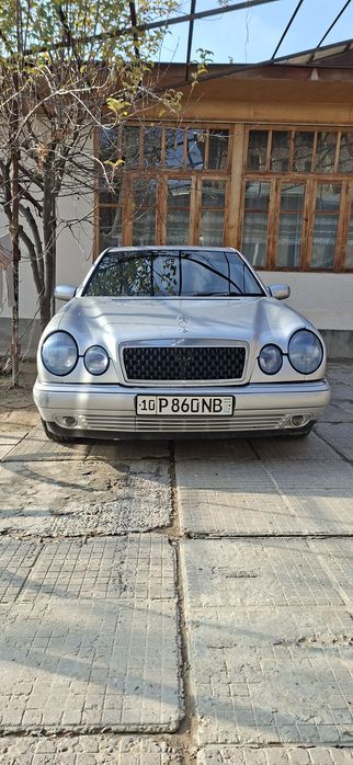 Mercades   210 kuzov