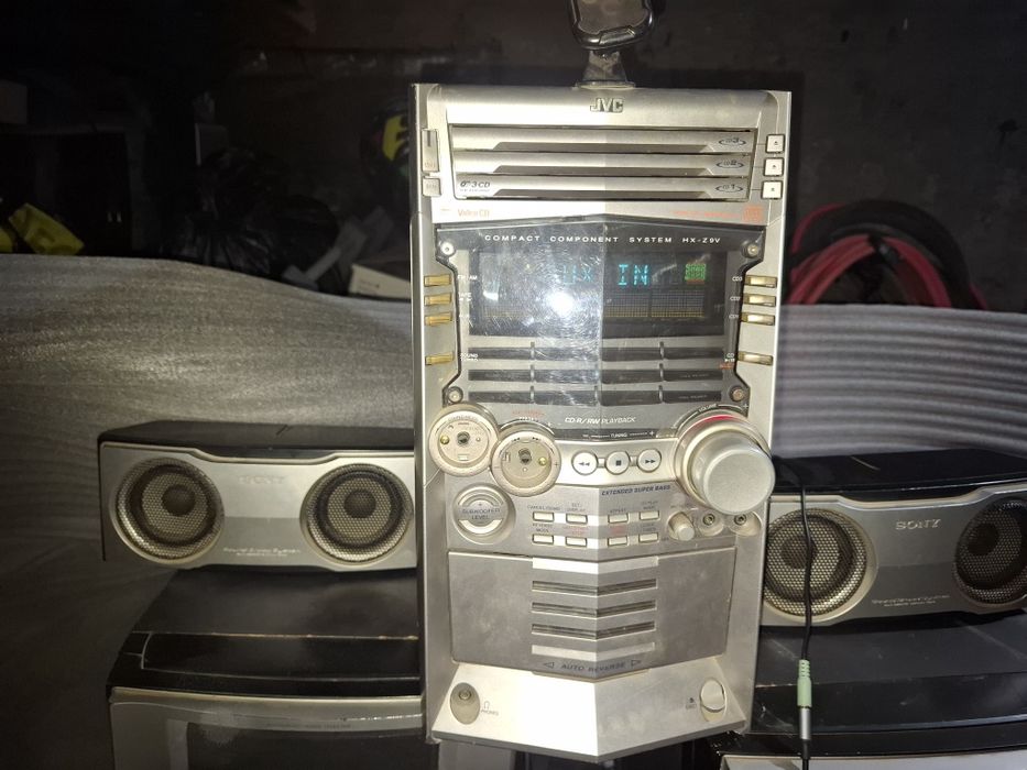 Музыкальный центр