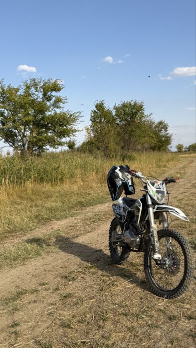 Эндуро пробег 500 км почти новый