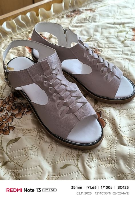 Дамски сандали стилни