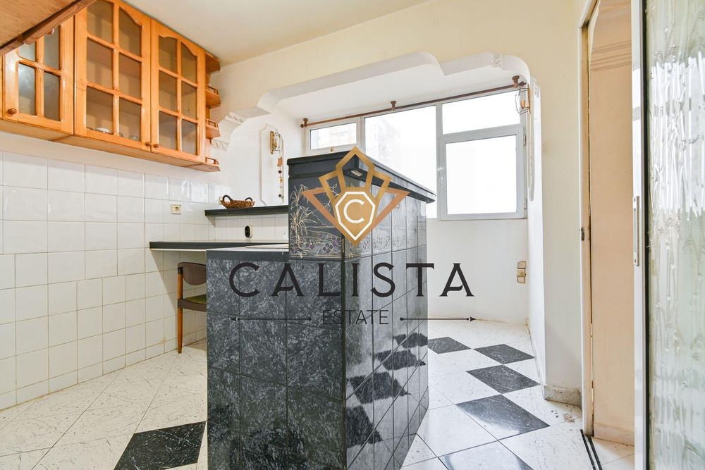 Продава се Тристаен апартамент в София, Обеля 2 - 98 кв.м за 1208 €/кв.м - Снимка #1