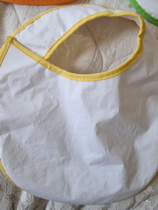 Нови бебешки лигавници