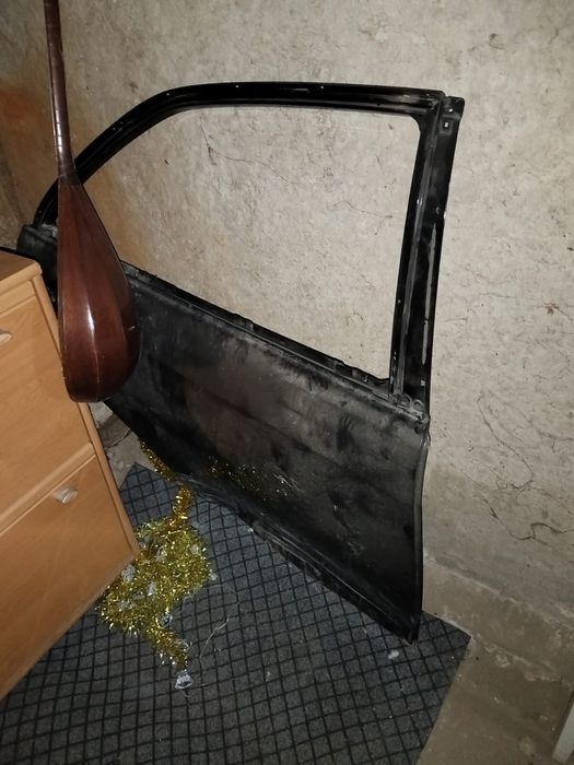 Дверь от камри 45