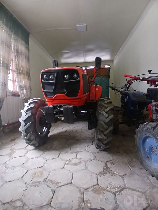 Traktor 404 ideal holatda