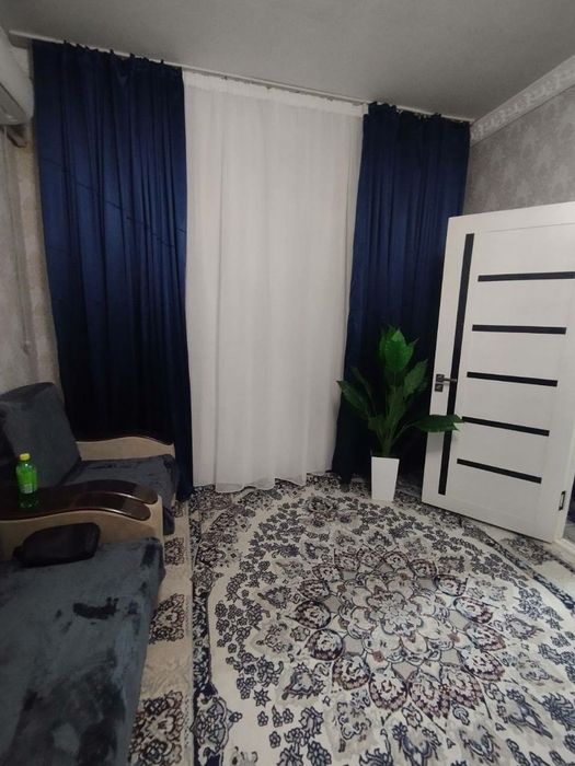 Своя Продам 1 ком.  Метро Новза (Хамза)