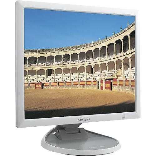 Монитор 19" (48.3 см) Samsung 960BF