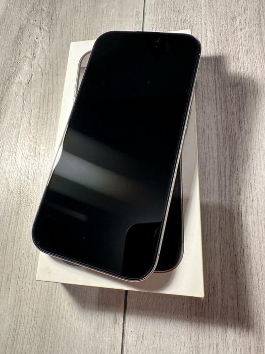 Vând/Schimb Iphone 16 pro 256gb silver baterie 91%