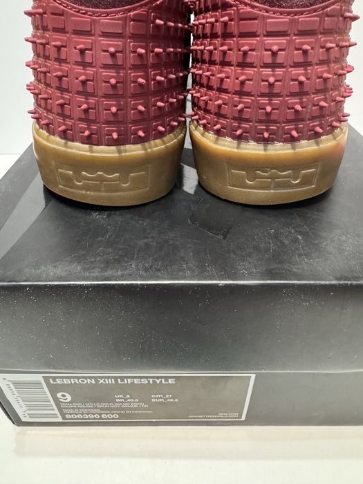 Сникърси NIKE LEBRON X||| LIFESTYLE .Номер 42.5