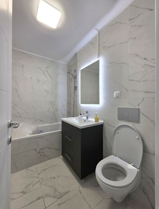 Inchiriere Apartament 3 camere Cosmopolis - loc de parcare inclus