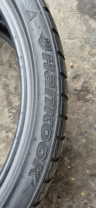 4 anvelope iarna Hankook 295/30/22.Pretul este pe bucata.