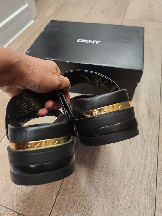 DKNY чехли на плотформа