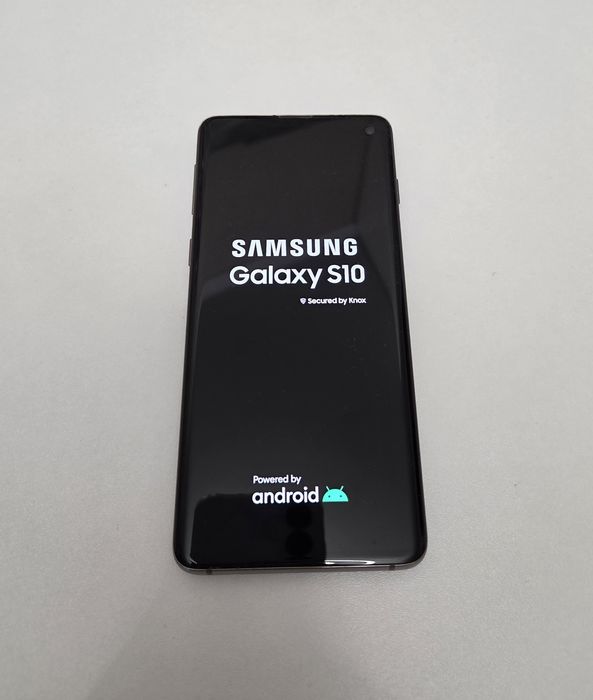 Продам Samsung S10