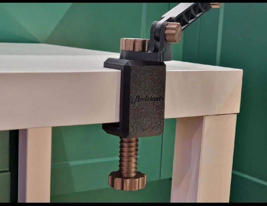 Suport de telefon flexibil de birou printata 3d