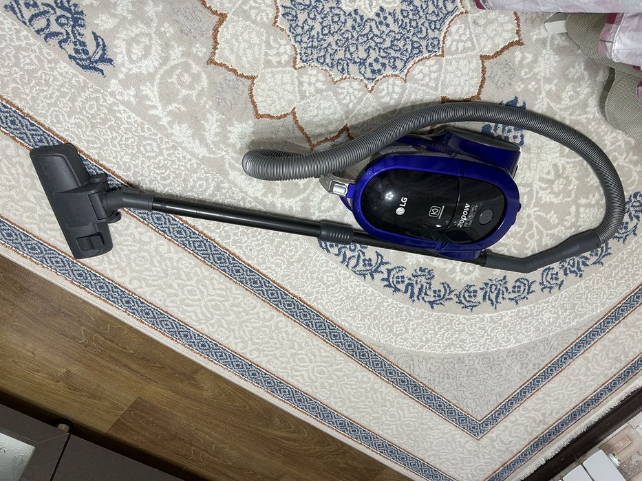 Пылесос марки LG