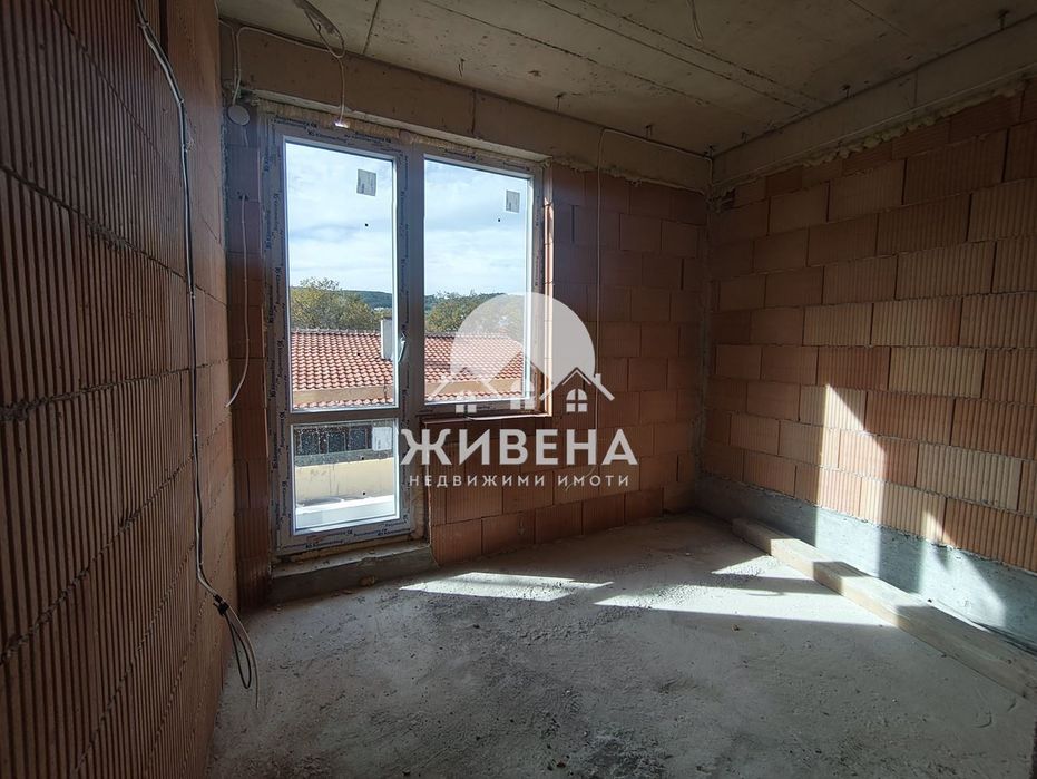 Продава нов 4-стаен апартамент, кв. Виница