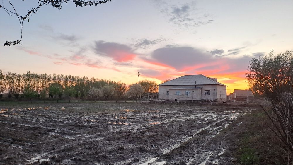 Жер жай сатылады келисимли