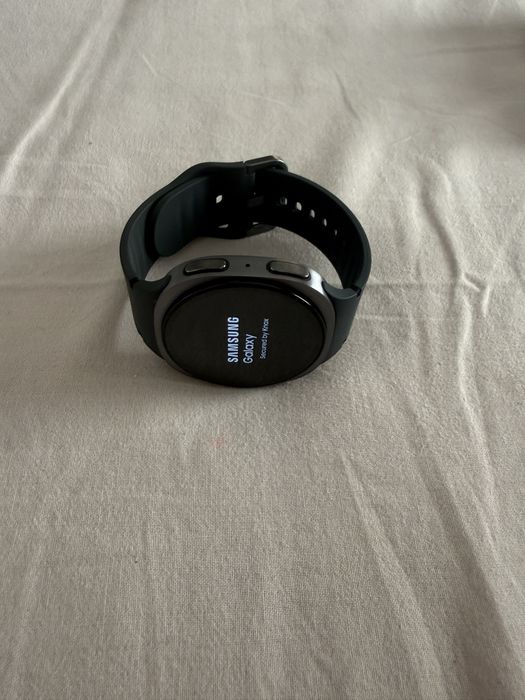 Smartwatch Samsung Galaxy Watch 8 - 40mm, BT, Graphite, Nou/Neactivat