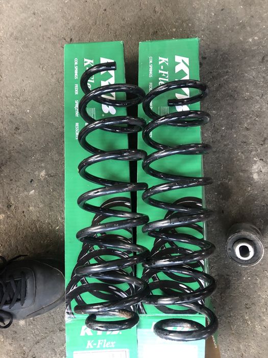 Пружини мерцедес предни