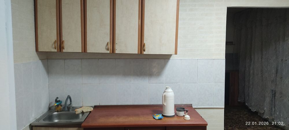 Сдам часть  дома  2к кухня