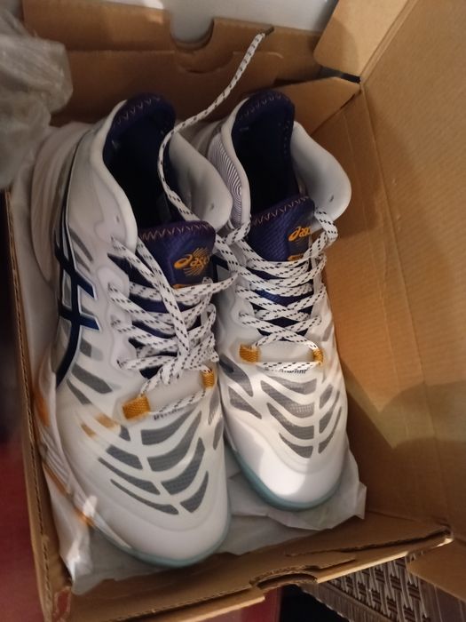 Асик красовки . хороший