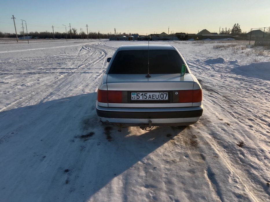 Ауди 100с 4. 2х литровый