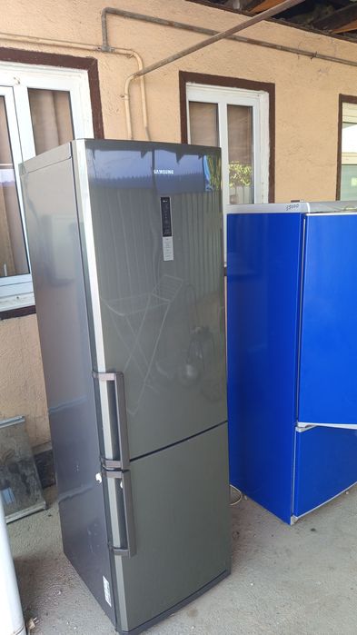 Холодильник SAMSUNG