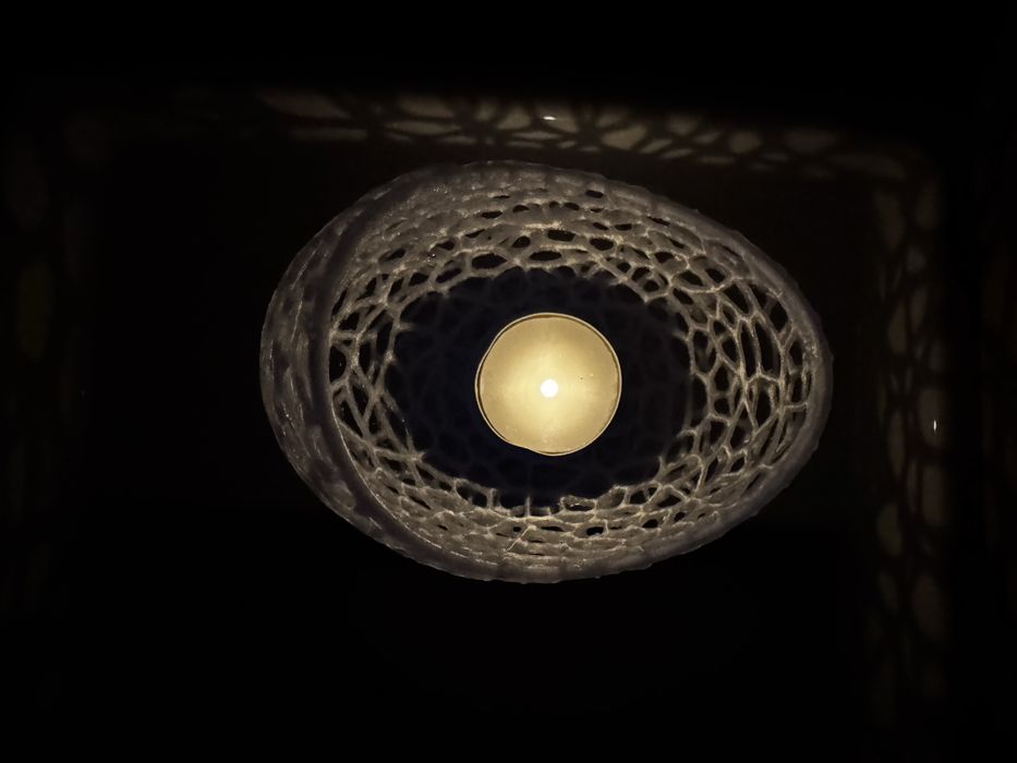 Свещник Glow in the dark