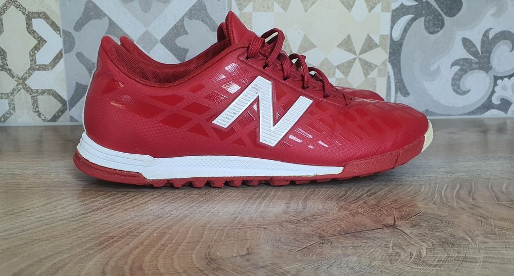 Обувки за футбол стоножки New balance furon Liverpool