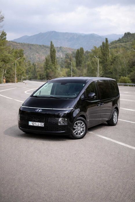 Прокат минивэна для больших компаний, поездок и трансферов.