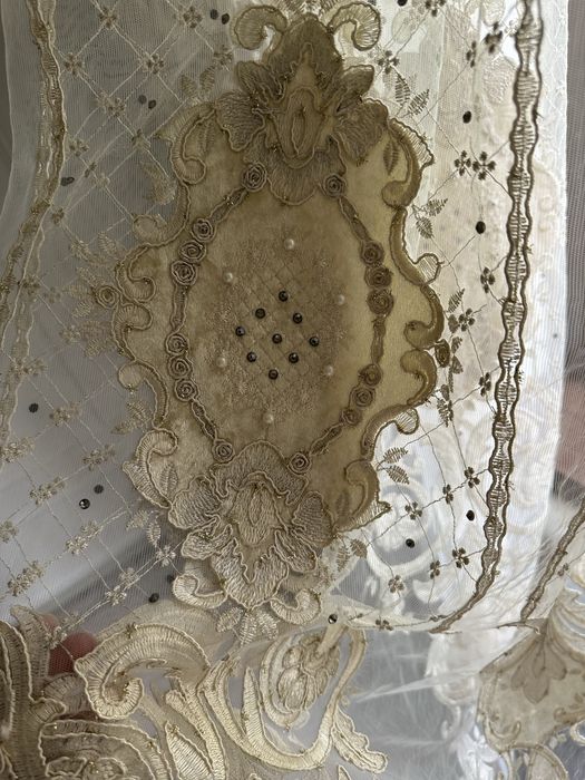 Продам тюль с вышивкой
