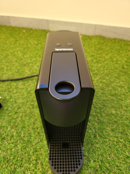 Кафемашина с капсули Неспресо Krups Nespresso Essenza Mini