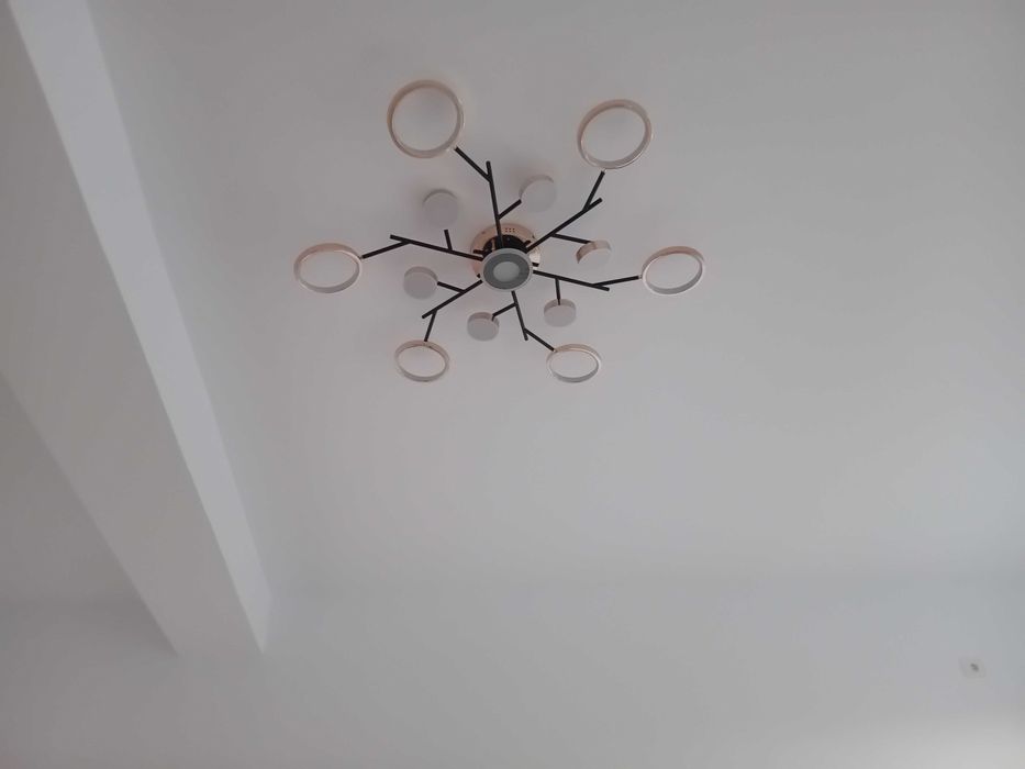 Montez lustre prize si aplice led