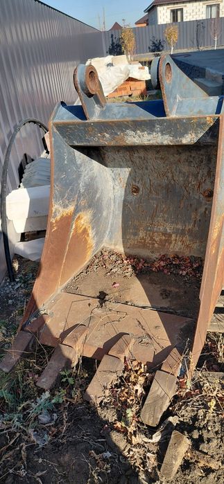 Продам ковш на большой эксковатор