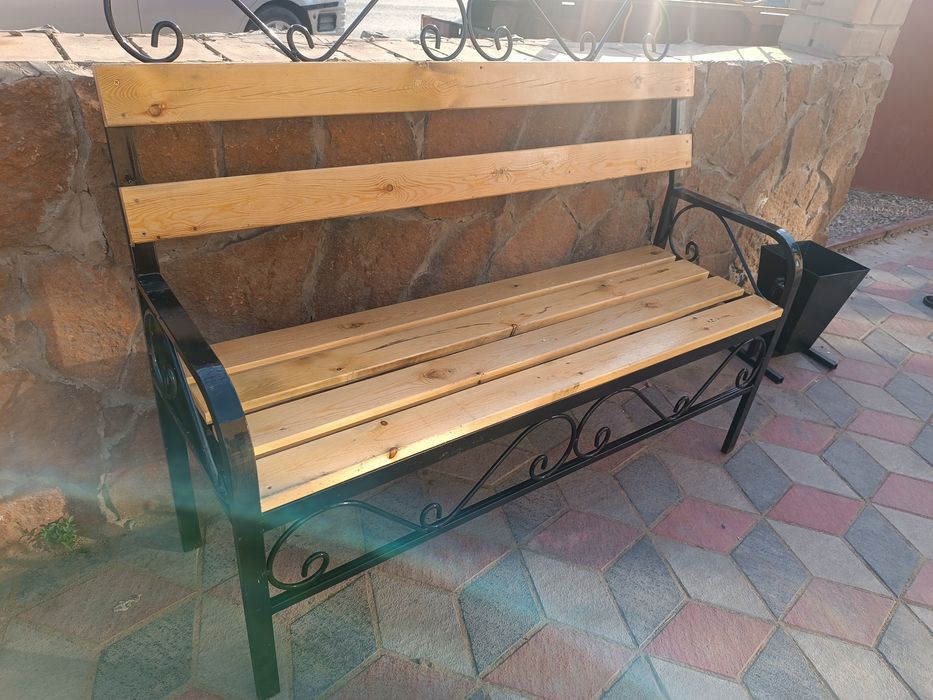 Скамейки уличные